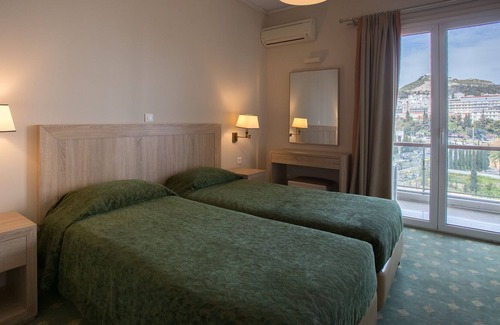 Ilisia Apartamento | Magnífico apartamento con servicio para 6 en el corazón de Atenas con vistas a la colina de Licabeto