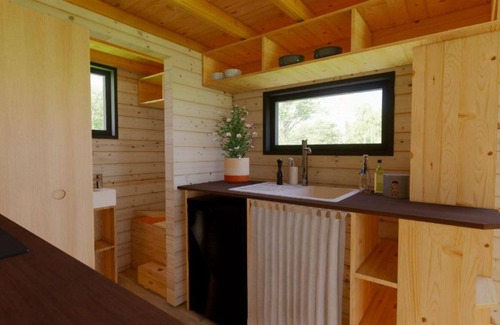Montoy-Flanville Cabina | Superb Tiny House with Jacuzzi the Quietude