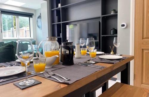 Horfield Casa | Superb townhouse near vibrant Gloucester Road
