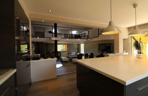 Pernes-les-Fontaines Villa | EXCELENTE CHALET CONTEMPORANEO 8/10 pers Piscina climatizada