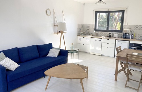 La Cadiere-d'Azur Casa | Superb villa with sea and hill views, sleeps 16