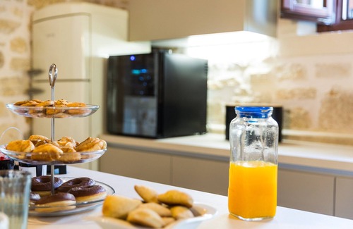 Atsipopoulo Villa | Magnífica villa Rogdia con piscina privada, a 2 minutos a pie de los servicios locales.