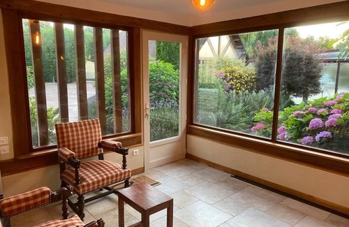 Clarbec Casa | Superb villa with indoor swimming pool, tennis court, piano