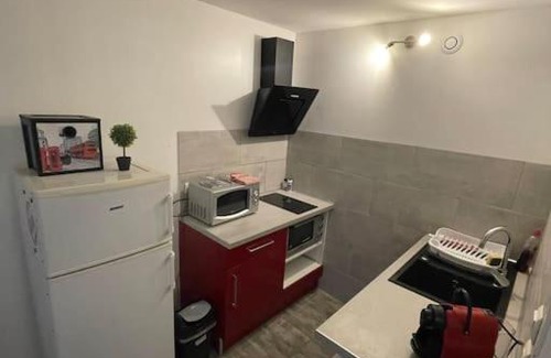 Paroy-sur-Tholon Apartamento | Superbe appartement terrasse wifi