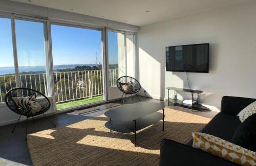 Rive Droite Apartamento | Superbe appartement avec une vue mer panoramique