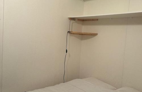 Besse-et-Saint-Anastaise Apartamento | Superbe T2 Cabine avec Terrasse et Parking à Super Besse - FR-1-814-66
