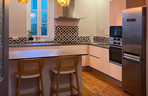 Biarritz Casa | Superbe Maison de Ville de 200m2, 5 Chambres, Terrasse, 10 min de la Plage