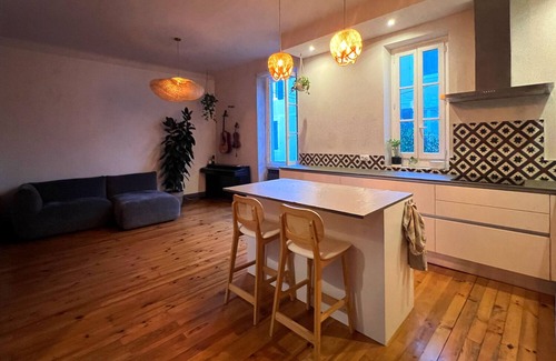 Biarritz Casa | Superbe Maison de Ville de 200m2, 5 Chambres, Terrasse, 10 min de la Plage