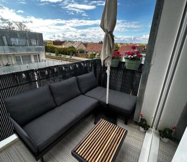 Longvic Apartamento | Superbe nid douillet 42m avec balcon et parking