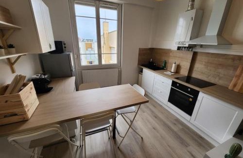 Saint-Priest Apartamento | Superbe T4 entièrement rénové - Eurexpo-Stade-Lyon