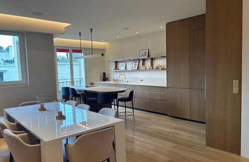 Neuilly-sur-Seine Apartamento | Superbe Toit Terrasse Spacieux, Havre de Paix, 10' Centre Paris, vue Tour Eiffel