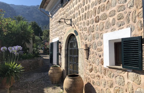 Soller Casa | Casa adosada con piscina en Sóller, a solo 6 minutos a pie de la plaza