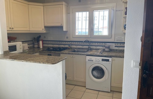 Balcon del Mar Villa | Villa independiente magníficamente mantenida en terrenos privados con piscina propia