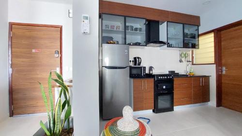 Serrekunda Apartamento | Superbly Modern and Airy Two Bedroom Seaside Apartment with Balcony