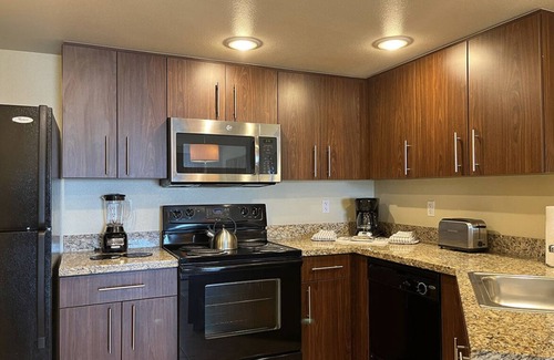 Enterprise Condominio | SuperBowl Weekend - Grandview Resort at Las Vegas 1-BR Condo w/full Kitchen