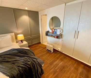 Murree Apartamento | SUPERHOST Apartments - Near GPO & Mall Road