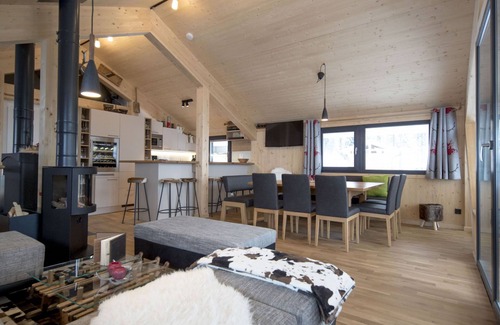 Pichl-Preunegg Casa | Superior #13 Sauna&Sprudelwanne innen by Interhome