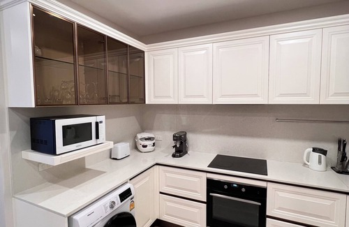 Karon Apartamento | Superior 3 Bedroom Apartment 300m to the Sea
