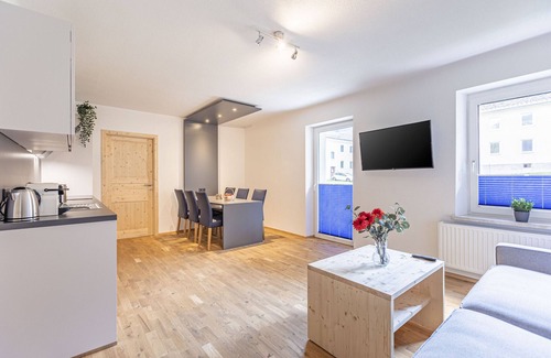 Eisenerz Apartamento | Superior Apartment with IR-Sauna & Whirlpool bath I