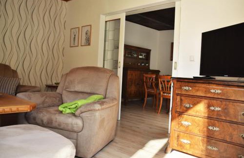 Engelsbach Casa | Superior - Ferienhaus am Engelsbach mit Garten und Pool