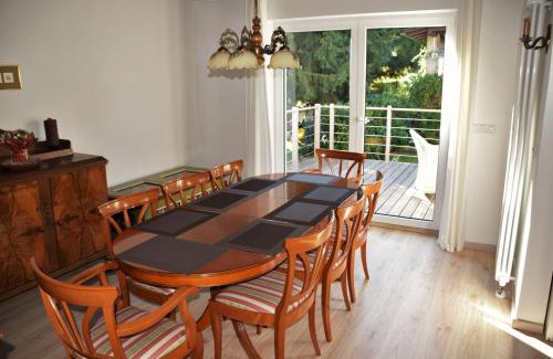 Engelsbach Casa | Superior - Ferienhaus am Engelsbach mit Garten und Pool