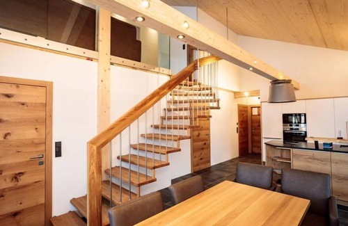 Haus im Ennstal Apartamento | Superior Galerie,Sauna&Außenbadewanne by Interhome