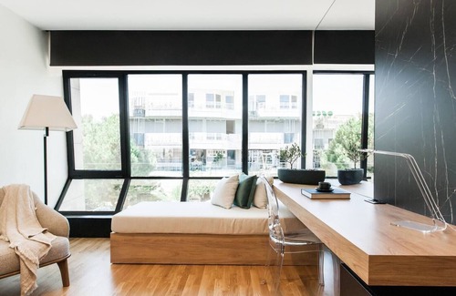 Glyfada Apartamento | Superior Luxury Suite Athens Riviera by The Olon