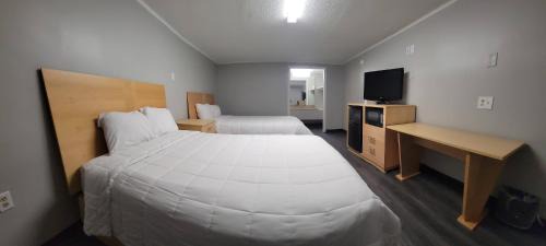 New Castle Hotel | Superlodge