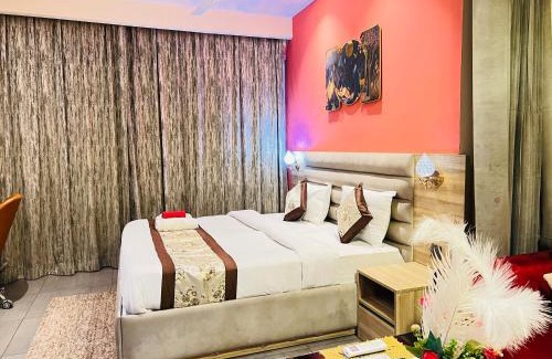 Noida Apartamento | Supernova River View Studio