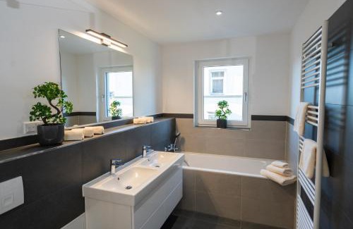 Friedrichstadt Apartamento | Supreme City Dream mit Terrasse und Parkplatz - 110m²