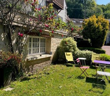Champagne-sur-Oise Cama Y Desayuno | Sur la route des peintres