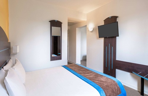 Saint-Amand-les-Eaux Hotel | Sure Hotel by Best Western Saint-Amand-Les-Eaux