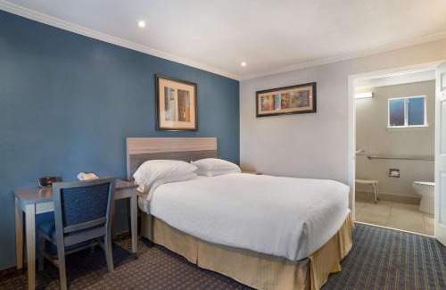 San Rafael Hotel | SureStay Hotel by Best Western San Rafael