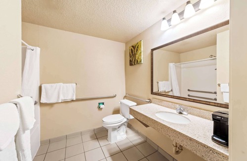 Wetmore Hotel | SureStay Plus by Best Western San Antonio Fiesta Inn