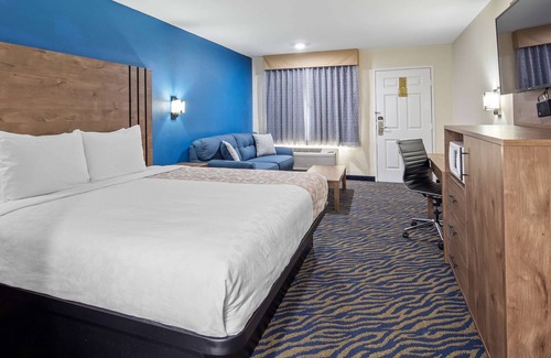 Hesperia Hotel | SureStay Plus Hotel by Best Western Hesperia