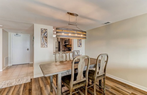 Amelia City Condominio | Surf a Wave at Amelia Surf and Racquet Club Oceanfront Perfect for Couples