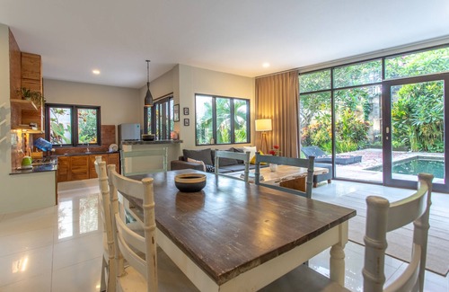 Suraberata Villa | Surf House Santai