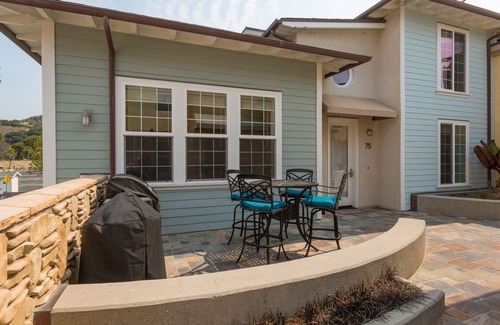 Avila Beach Condominio | SURF IN, SURF OUT ~ GRAN condominio, Steps to Beach + Parking, Family Fav
