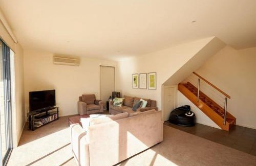 Jan Juc Casa | Surf Mist Townhouse - backs onto the RACV Resort