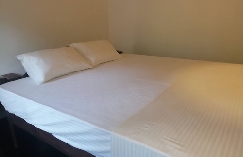 Pottuvil Division 2 Casa | Surf & Relax Inn Arugambay