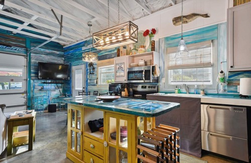 Gulfport Cabaña | Surf Shack Beach Cottage, Steps to the Beach!