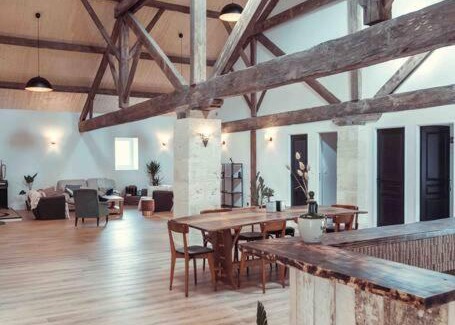 Jau-Dignac-et-Loirac Casa | Surf, Skate and Wine house.