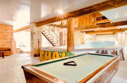 Jau-Dignac-et-Loirac Casa | Surf, Skate and Wine house.