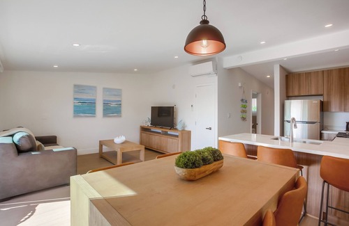 Country Club Apartamento | Surf Spot 1 - beautiful 1 bedroom apartments walking distance to Windansea Beach
