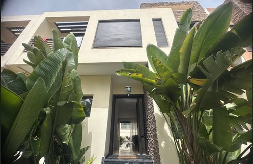 Tamariss Villa | 🌊 Surf, sun and relaxation by the pool 🏄‍♂️