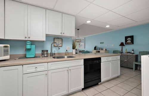 Midtown Ocean City Condominio | Surfcaster 103 Summar
