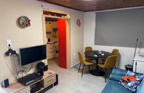 Anavyssos Casa | Surfers' Cottage