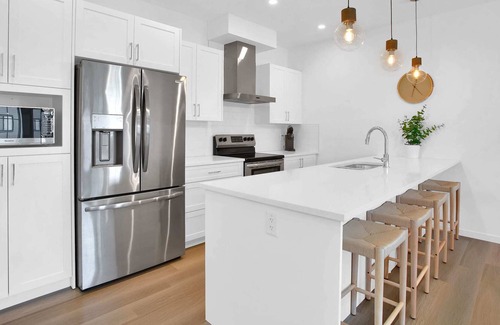 Airdrie Casa | Surfs Up in South Point | Perfect for Families! |
