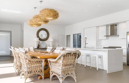 Pottsville Casa | Surfside Beach House - Ideal Fam
