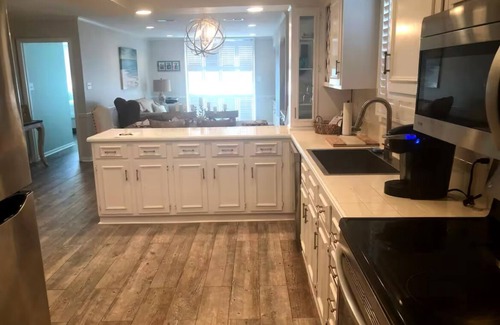 Surfside Beach Condominio | Surfside Beach SC- Oceanfront Paradise! Unit 4